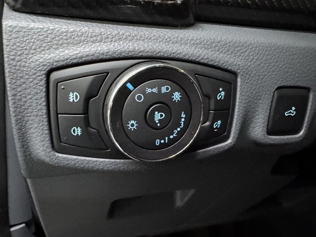FordRanger Pickup 2.2 TDCi Doble Cabina XLT Limited 4x4 118 kW (160 CV) Vehículo usado en Barcelona - 15 FordRanger Pickup 2.2 TDCi Doble Cabina XLT Limited 4x4 118 kW (160 CV) Vehículo usado en Barcelona - 15