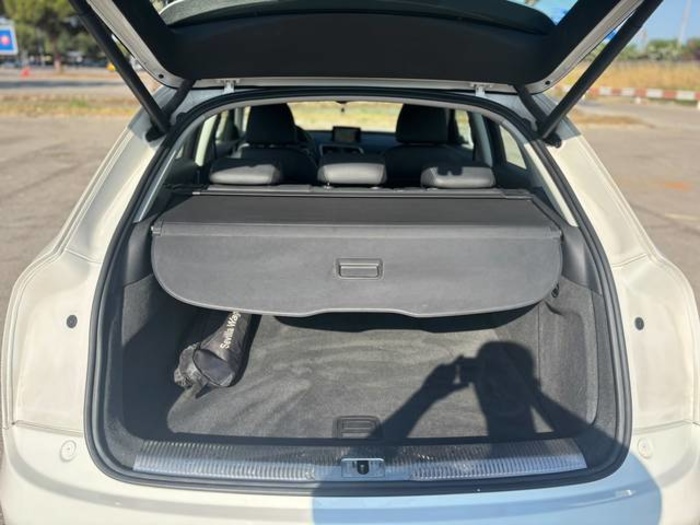 AudiQ3 design edition 2.0 TDI quattro 135 kW (184 CV) S tronic Vehículo usado en Barcelona - 16 AudiQ3 design edition 2.0 TDI quattro 135 kW (184 CV) S tronic Vehículo usado en Barcelona - 16