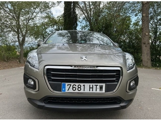Peugeot3008 1.6 HDI Active FAP 84 kW (115 CV) Vehículo usado en Barcelona - 7