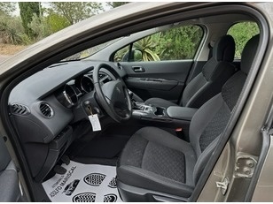 Peugeot 3008 1.6 HDI Active FAP 84 kW (115 CV) Peugeot 3008 1.6 HDI Active FAP 84 kW (115 CV)