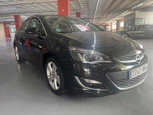 Opel Astra 1.4 Turbo Sportive 103 kW (140 CV) Opel Astra 1.4 Turbo Sportive 103 kW (140 CV)