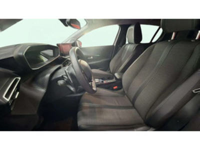 Peugeot 208 PureTech 100 Allure Pack EAT8 75 kW (100 CV) Peugeot 208 PureTech 100 Allure Pack EAT8 75 kW (100 CV)