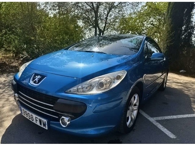 Peugeot307 CC 2.0 HDI cabrio 100 kW (136 CV) Vehículo usado en Barcelona - 12