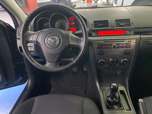 MazdaMazda 3 1.6 VVT Active + 77 kW (105 CV) Vehículo usado en Barcelona - 17 MazdaMazda 3 1.6 VVT Active + 77 kW (105 CV) Vehículo usado en Barcelona - 17