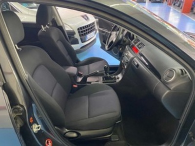 Mazda Mazda 3 1.6 VVT Active + 77 kW (105 CV) Mazda Mazda 3 1.6 VVT Active + 77 kW (105 CV)