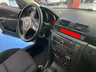Mazda Mazda 3 1.6 VVT Active + 77 kW (105 CV) Mazda Mazda 3 1.6 VVT Active + 77 kW (105 CV)