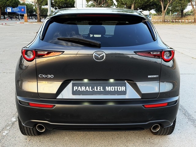 MazdaCX-30 2.0 e-SKYACTIV-X Homura 2WD AT 137 kW (186 CV) Vehículo usado en Barcelona - 7 MazdaCX-30 2.0 e-SKYACTIV-X Homura 2WD AT 137 kW (186 CV) Vehículo usado en Barcelona - 7