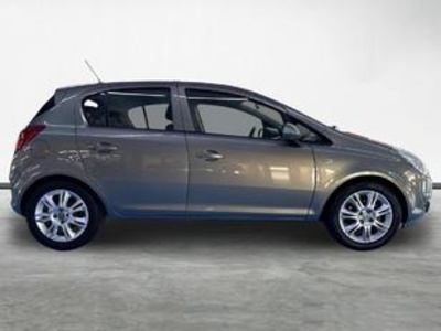 Opel Corsa 1.4 Cosmo 74 kW (100 CV) Opel Corsa 1.4 Cosmo 74 kW (100 CV)
