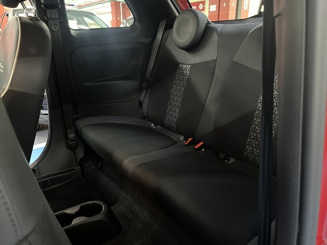 Fiat500 1.2 8v Lounge MTA 51 kW (69 CV) Vehículo usado en Barcelona - 8