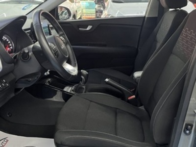 Kia Rio 1.0 T-GDi MHEV iMT Drive 88 kW (120 CV) Kia Rio 1.0 T-GDi MHEV iMT Drive 88 kW (120 CV)