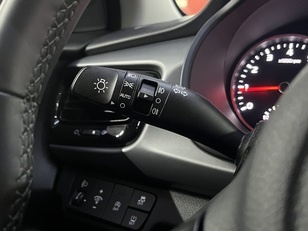 Kia Rio 1.0 T-GDi MHEV iMT Drive 88 kW (120 CV) Kia Rio 1.0 T-GDi MHEV iMT Drive 88 kW (120 CV)