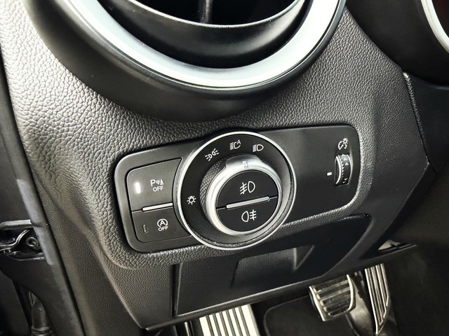 Alfa RomeoStelvio 2.2 Diesel Sprint RWD 140 kW (190 CV) Vehículo usado en Barcelona - 14