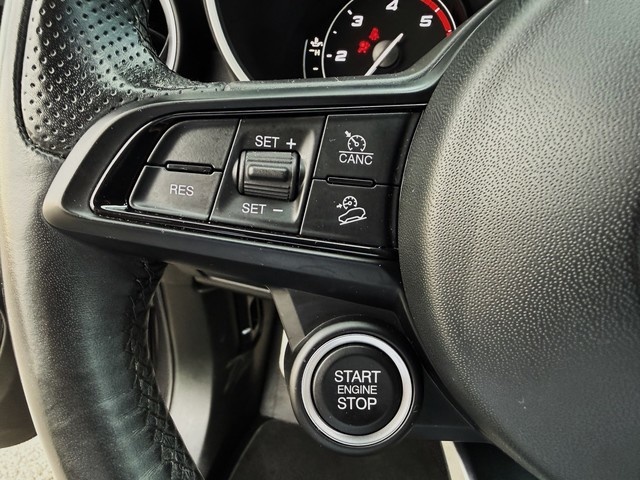 Alfa RomeoStelvio 2.2 Diesel Sprint RWD 140 kW (190 CV) Vehículo usado en Barcelona - 16