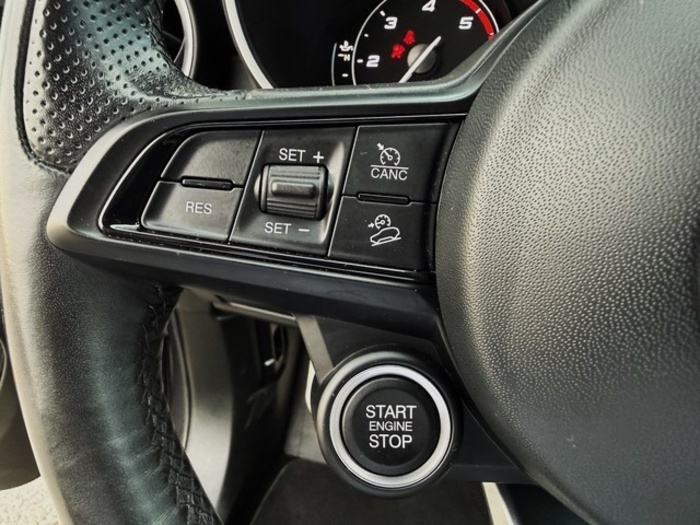 Alfa RomeoStelvio 2.2 Diesel Sprint RWD 140 kW (190 CV) Vehículo usado en Barcelona - 16 Alfa RomeoStelvio 2.2 Diesel Sprint RWD 140 kW (190 CV) Vehículo usado en Barcelona - 16