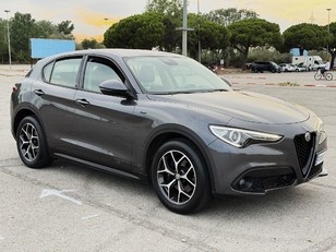 Alfa Romeo Stelvio 2.2 Diesel Sprint RWD 140 kW (190 CV) Alfa Romeo Stelvio 2.2 Diesel Sprint RWD 140 kW (190 CV)