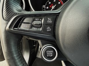 Alfa Romeo Stelvio 2.2 Diesel Sprint RWD 140 kW (190 CV) Alfa Romeo Stelvio 2.2 Diesel Sprint RWD 140 kW (190 CV)