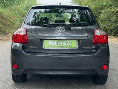 Toyota Auris 1.6 VVT-I Active 97 kW (132 CV) Toyota Auris 1.6 VVT-I Active 97 kW (132 CV)