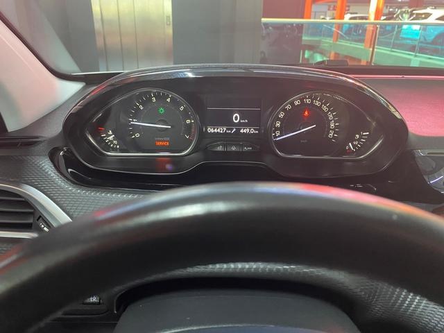 Peugeot2008 VTI 120 Allure 88 kW (120 CV) Vehículo usado en Barcelona - 11