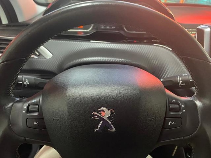 Peugeot2008 VTI 120 Allure 88 kW (120 CV) Vehículo usado en Barcelona - 12 Peugeot2008 VTI 120 Allure 88 kW (120 CV) Vehículo usado en Barcelona - 12