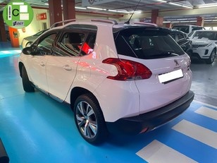 Peugeot 2008 VTI 120 Allure 88 kW (120 CV)