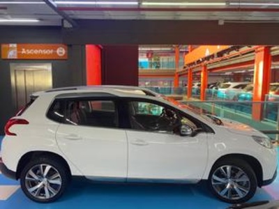 Peugeot 2008 VTI 120 Allure 88 kW (120 CV) Peugeot 2008 VTI 120 Allure 88 kW (120 CV)