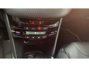 Peugeot 2008 VTI 120 Allure 88 kW (120 CV) Peugeot 2008 VTI 120 Allure 88 kW (120 CV)
