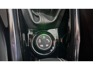 Peugeot 2008 VTI 120 Allure 88 kW (120 CV) Peugeot 2008 VTI 120 Allure 88 kW (120 CV)