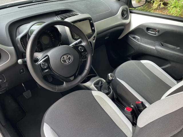 ToyotaAygo 1.0 70 x-cite 51 kW (69 CV) Vehículo usado en Barcelona - 2