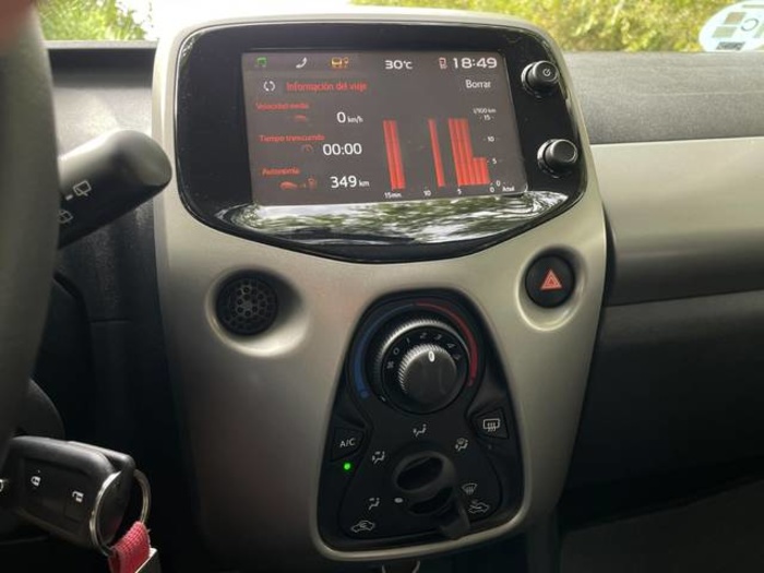 ToyotaAygo 1.0 70 x-cite 51 kW (69 CV) Vehículo usado en Barcelona - 14 ToyotaAygo 1.0 70 x-cite 51 kW (69 CV) Vehículo usado en Barcelona - 14