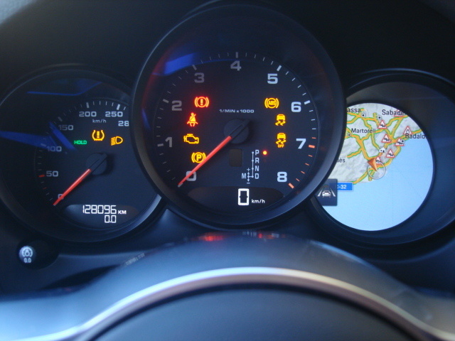 PorscheMacan 180 kW (245 CV) Vehículo usado en Barcelona - 20 PorscheMacan 180 kW (245 CV) Vehículo usado en Barcelona - 20