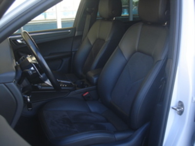 Porsche Macan 180 kW (245 CV) Porsche Macan 180 kW (245 CV)