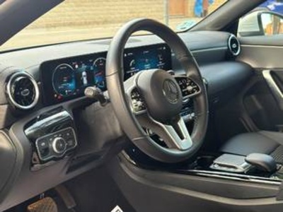 Mercedes-Benz CLA Shooting Brake 220 d 140 kW (190 CV) Mercedes-Benz CLA Shooting Brake 220 d 140 kW (190 CV)