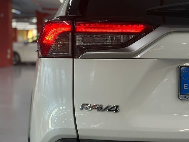 ToyotaRav4 2.5l hybrid Advance 160 kW (218 CV) Vehículo usado en Barcelona - 6 ToyotaRav4 2.5l hybrid Advance 160 kW (218 CV) Vehículo usado en Barcelona - 6