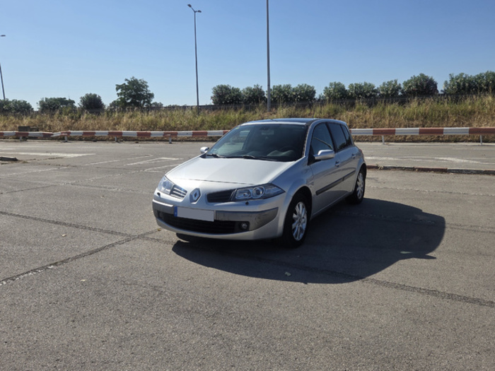 RenaultMegane 1.6 Extreme 83 kW (110 CV) Vehículo usado en Barcelona - 2 RenaultMegane 1.6 Extreme 83 kW (110 CV) Vehículo usado en Barcelona - 2