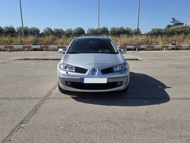 RenaultMegane 1.6 Extreme 83 kW (110 CV) Vehículo usado en Barcelona - 5