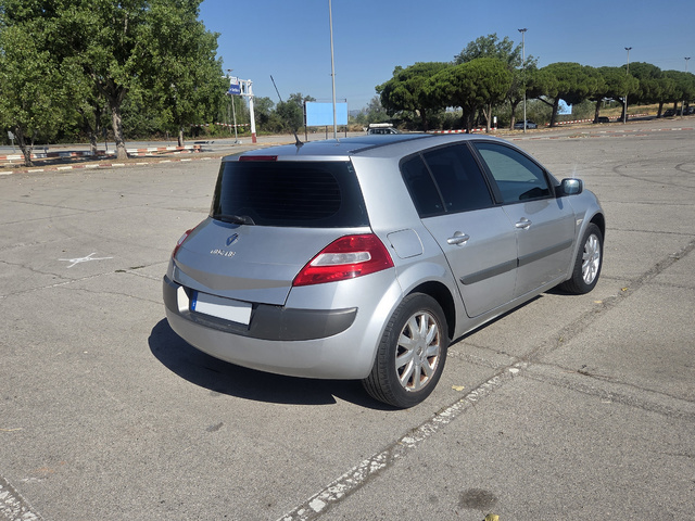 RenaultMegane 1.6 Extreme 83 kW (110 CV) Vehículo usado en Barcelona - 6