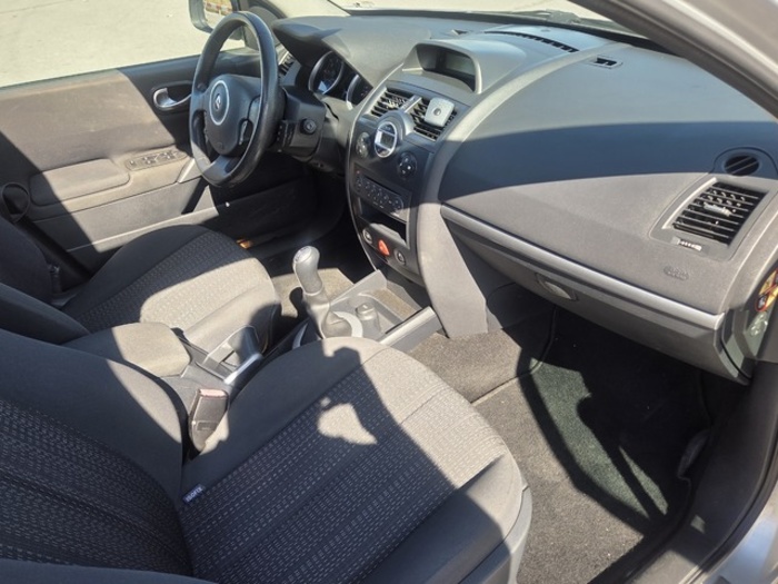 RenaultMegane 1.6 Extreme 83 kW (110 CV) Vehículo usado en Barcelona - 12 RenaultMegane 1.6 Extreme 83 kW (110 CV) Vehículo usado en Barcelona - 12