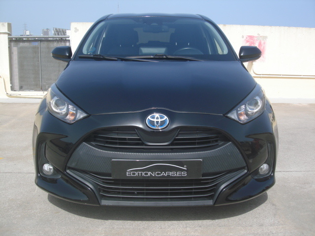 ToyotaYaris 120H Active Tech 85 kW (116 CV) Vehículo usado en Barcelona - 2
