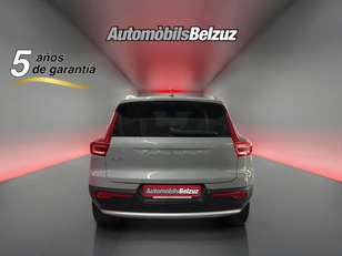 Volvo XC40 B3 Gasolina Mild hybrid Core Auto 120 kW (163 CV) Volvo XC40 B3 Gasolina Mild hybrid Core Auto 120 kW (163 CV)