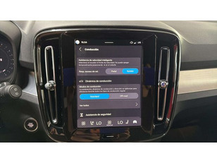 Volvo XC40 B3 Gasolina Mild hybrid Core Auto 120 kW (163 CV) Volvo XC40 B3 Gasolina Mild hybrid Core Auto 120 kW (163 CV)