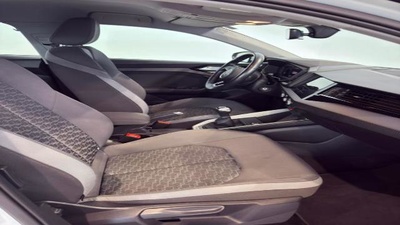 AudiA1 Sportback Advanced 25 TFSI 70 kW (95 CV)5 AudiA1 Sportback Advanced 25 TFSI 70 kW (95 CV)5