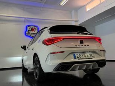 CUPRA León 2.0 TSI VZ DSG 221 kW (300 CV) CUPRA León 2.0 TSI VZ DSG 221 kW (300 CV)