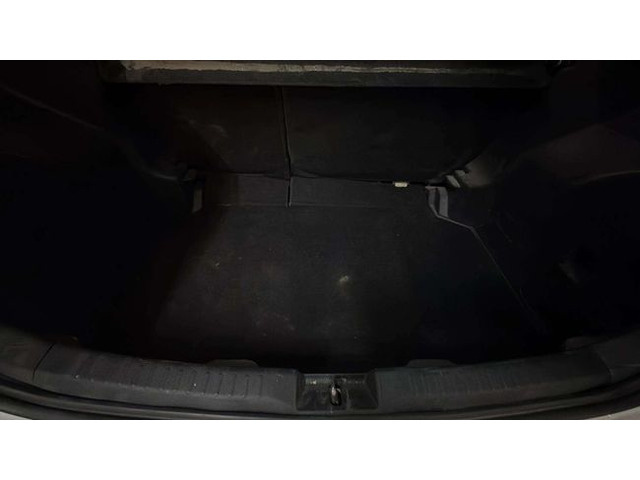 ToyotaYaris 120H Style 85 kW (116 CV) Vehículo usado en Barcelona - 19