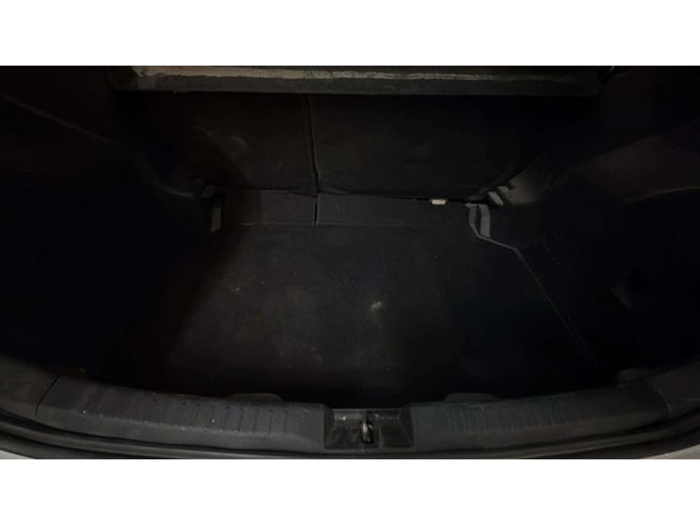 ToyotaYaris 120H Style 85 kW (116 CV) Vehículo usado en Barcelona - 19 ToyotaYaris 120H Style 85 kW (116 CV) Vehículo usado en Barcelona - 19