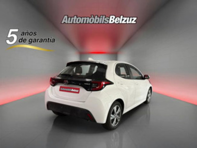 Toyota Yaris 120H Style 85 kW (116 CV) Toyota Yaris 120H Style 85 kW (116 CV)