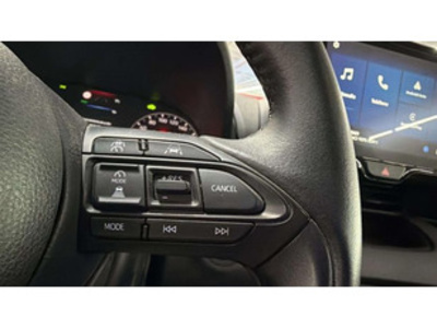 Toyota Yaris 120H Style 85 kW (116 CV) Toyota Yaris 120H Style 85 kW (116 CV)