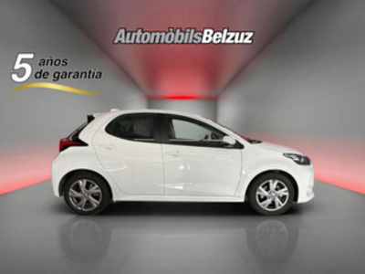 Toyota Yaris 120H Style 85 kW (116 CV) Toyota Yaris 120H Style 85 kW (116 CV)