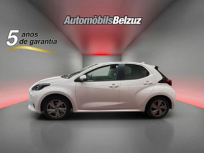 Toyota Yaris 120H Style 85 kW (116 CV) Toyota Yaris 120H Style 85 kW (116 CV)