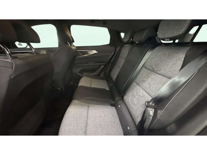 RenaultAustral Techno E-Tech Full Hybrid Auto 147 kW (200 CV) Vehículo usado en Barcelona - 10 RenaultAustral Techno E-Tech Full Hybrid Auto 147 kW (200 CV) Vehículo usado en Barcelona - 10