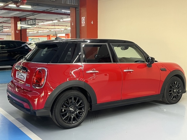 MINIMINI Cooper 5 Puertas 100 kW (136 CV) Vehículo usado en Barcelona - 5 MINIMINI Cooper 5 Puertas 100 kW (136 CV) Vehículo usado en Barcelona - 5